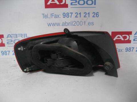 Foto 2ª: Piloto Trasero Derecho Fiat Croma 1.9 D MULTIJET 150CV 110KW [939 A2.000] (2006)