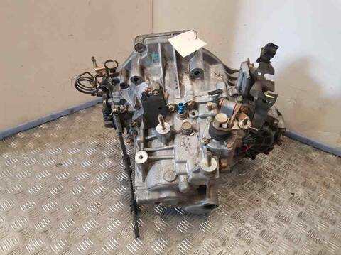 Foto 3ª: Caja Cambios Mazda 6 2.0 CRTD 120 ACTIVE 4-PTAS.) BERLINA 121CV 89KW [RF] (2003)