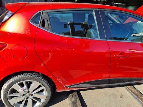 Puerta Trasera Derecha Renault Clio BUSINESS 90CV 66KW