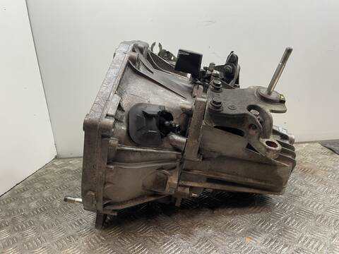 Caja Cambios Fiat Bravo 1.9 D 120CV 88KW 198) 937A5000
