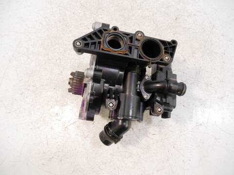 Bomba de Agua Volkswagen Golf 320 CV 235KW