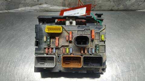 Caja Reles Fusibles Citroen C4 PICASSO