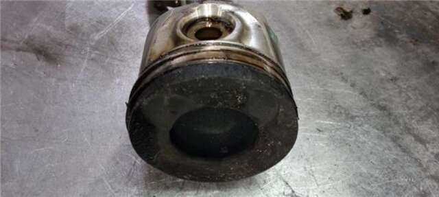 Foto 3ª: Despiece Motor Renault Maxity 2.5 FG 110.28/32/35 [2.5 LTR. - 81 KW DIESEL]