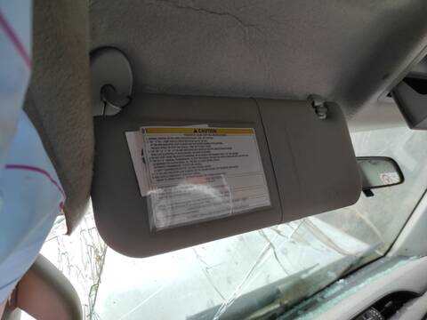 Parasol Izquierdo Toyota Hilux 2GD