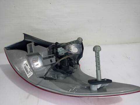 Foto 3ª: Piloto Trasero Izquierdo Renault Megane DYNAMIQUE 116CV (2008)