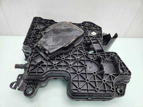 Foto 3ª: Deposito AdBlue Peugeot Expert PREMIUM LONG 102CV 75KW FURGON [YH01] (2022)