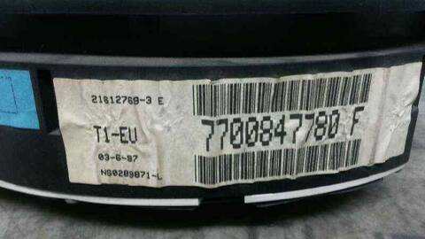 Foto 3ª: Cuadro de Instrumentos Renault Master 98CV 72KW