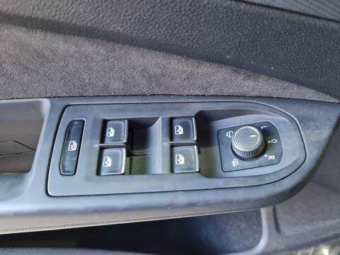Botonera Elevalunas Volkswagen Golf STYLE 115CV