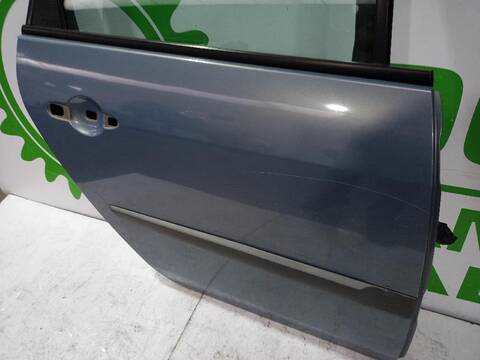 Foto 2ª: Puerta Trasera Derecha Renault Scenic GRAND EMOTION 112CV [K4M812] (2003)