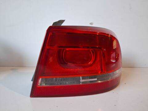 Piloto Trasero Derecho Volkswagen Passat ADVANCE BLUEMOTION 140CV