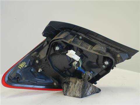 Foto 2ª: Piloto Trasero Derecho Toyota Yaris 1.5 NCP93) 109CV 80KW [1NZ-FE] (2014)
