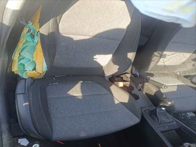 Asiento Delantero Derecho Kia Stonic D4FE