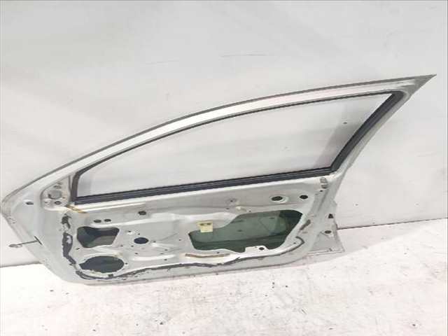 Foto 3ª: Puerta Delantera Derecha Renault Megane 1.6 16V LA00 LA04 LA0B LA11 LA16 LA19 LA1J LA1K ... 107CV [K4M 700 K4M 701 K4M 706 K4M 708 K4M 709] (1996)