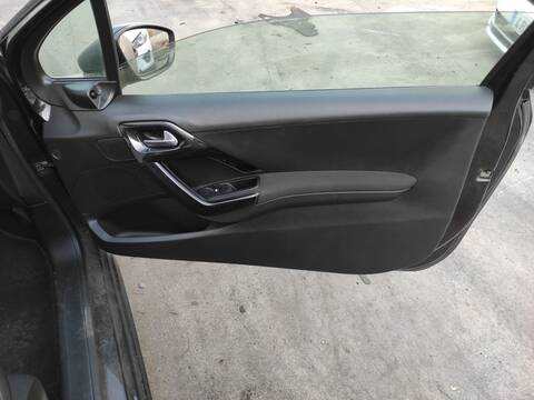 Tapizados Cartoneras Peugeot 208 ZM01