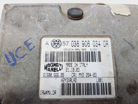 Foto 2ª: Centralita Motor ECU Volkswagen Golf 1.6 16V BERLINA 105CV 77KW [BCB] (2003)