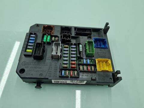 Caja Reles Fusibles Peugeot 308 ALLURE 120CV 88KW