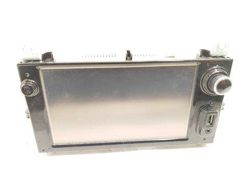 Foto 3ª: Sistema Audio Radio CD Renault Clio 1.5 DCI 90 90CV 66KW [K9K628] (2016)