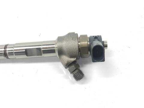 Foto 2ª: Inyectores Audi A4 BASICO [DETA] (2015)