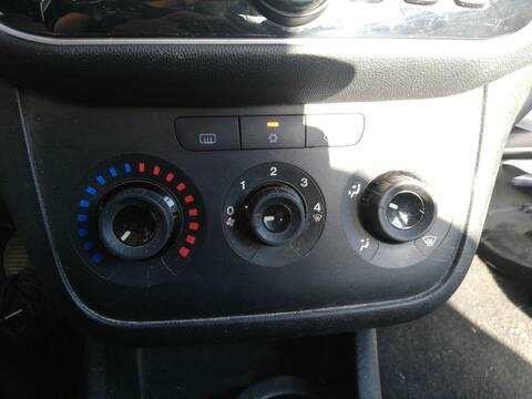 Mando Climatizador Fiat Punto 1.4 G III EVO 77CV 57KW 199) 350A1000