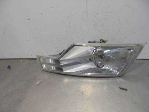 Foto 4ª: Faro Antiniebla Delantero Derecho Citroen C5 BUSINESS BERLINA 109CV 80KW [9HZ] (2010)