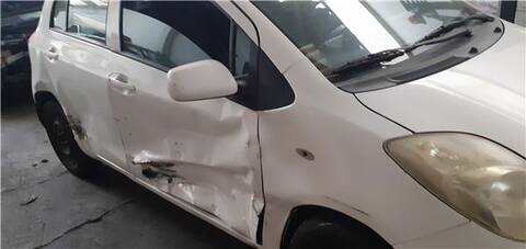 Foto 2ª: Luna parabrisas Toyota Yaris 1.3 [2SZ-FE]