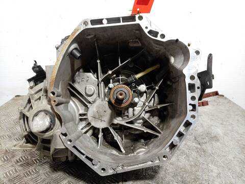 Caja Cambios Renault Megane 1.6 DCI 130 B9A4) HATCHBACK 130CV 96KW IV HATCHBACK B9A/M/N_)