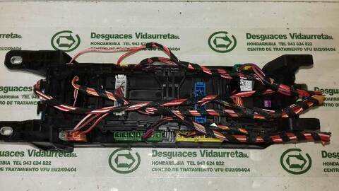 Foto 3ª: Caja Reles Fusibles Mercedes Vito 2.1 CDI CAT 163CV 120KW