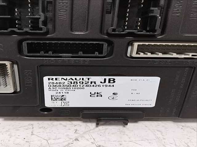 Caja Reles Fusibles Renault Clio EVOLUTION 1 TCE BIVALENT GASOLINA - GPL 101CV