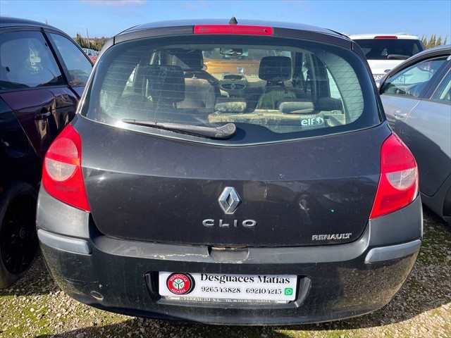 Foto 3ª: Paragolpes Trasero Renault Clio 1.2 G 75cv [D4F7] (2007)