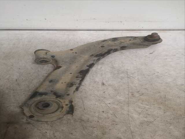 Brazo Suspension Delantero Derecho Renault Clio D4F740