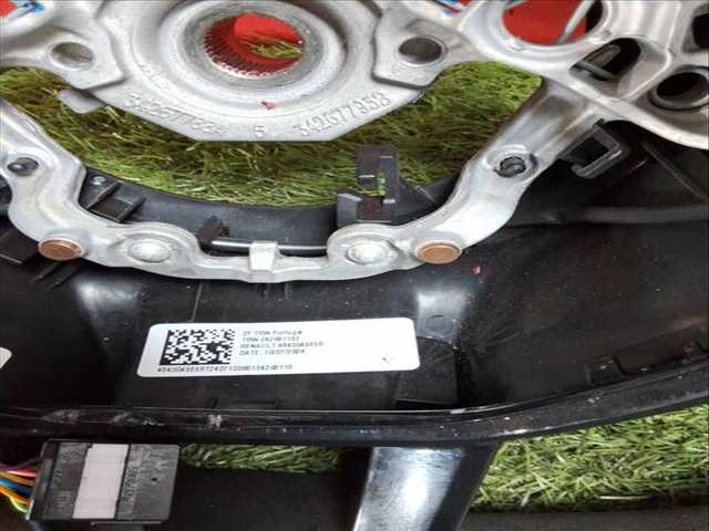 Foto 3ª: Volante Renault Kangoo BLUE DCI 95 KJAB) 95CV 70KW [K9K 876,K9K 877] (2024)