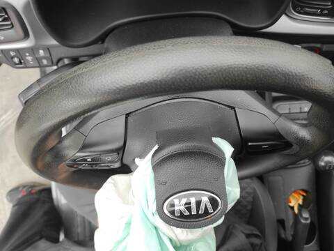 Foto 2ª: Volante Kia Rio G4LA (2018)