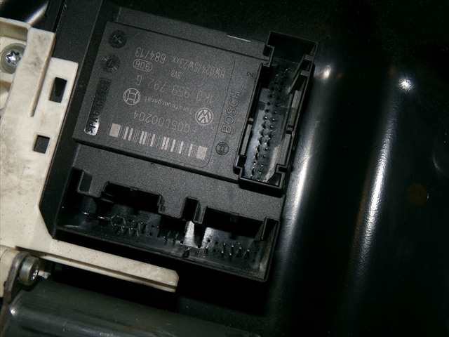 Foto 4ª: Elevalunas Eléctrico Delantero Derecho Volkswagen Passat 2.0 TDI RANCHERA, 2005-2011 [BKP] (2006)