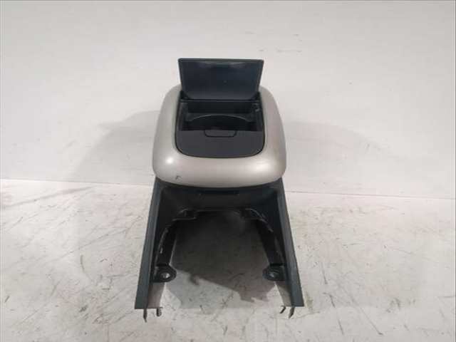 Foto 2ª: Consola Central Toyota Auris 1.33 DUAL-VVTI NRE150_) 101CV [1NR-FE] (2006)