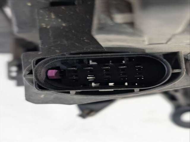 Foto 3ª: Faro Izquierdo Volkswagen Touran ADVANCE 105CV 77KW (2006)