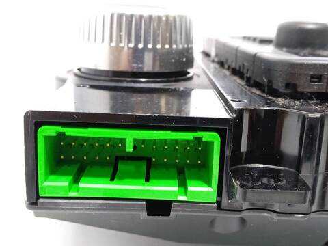 Foto 4ª: Mando Calefacción A. A. Volvo XC 60 2.4 DIESEL CAT 220CV 162KW [D5244T20] (2017)