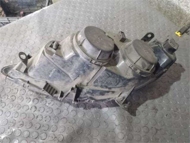 Foto 3ª: Faro Derecho Peugeot 307 1.6 HDI 110 [9HY (DV6TED4)]
