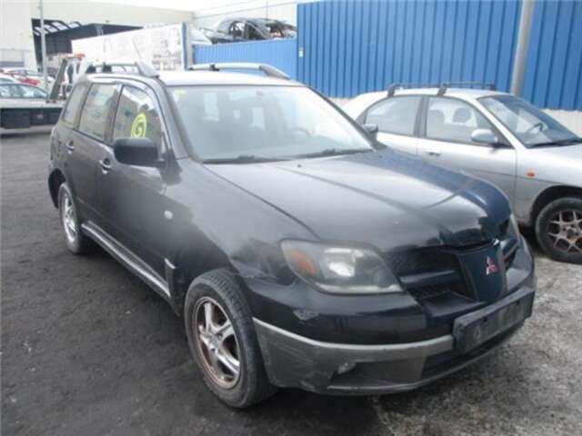Mangueta Delantera Derecha Mitsubishi Outlander 2.0 4WD (CU2W)