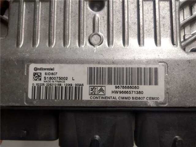 Foto 3ª: Centralita Motor ECU Peugeot 5008 1.6 ACCESS [1.6 LTR. - 82 KW HDI FAP] [9H05]