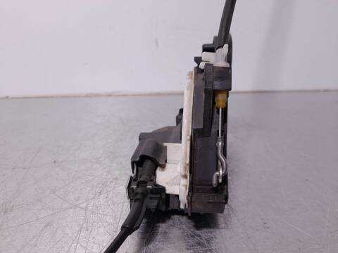 Foto 3ª: Cerradura Puerta Trasera Derecha Volkswagen Golf ADVANCE BLUEMOTION 105CV 77KW [CAY] (2012)