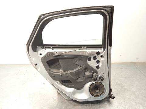Foto 4ª: Puerta Trasera Izquierda Ford Focus TREND 115CV 85KW [T1DA] (2013)