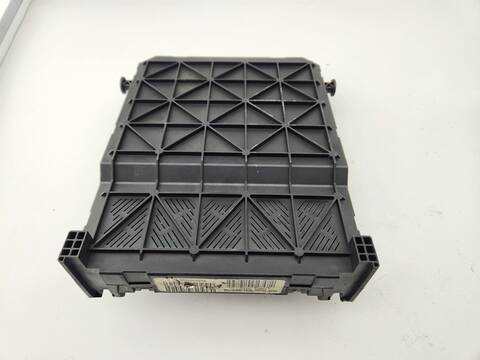 Foto 2ª: Caja Reles Fusibles Peugeot 407 ST SPORT PACK 136CV 100KW [RHR] (2005)