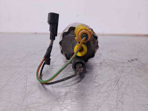 Foto 2ª: Bomba Combustible Ford Mondeo AMBIENTE BERLINA 115CV 85KW [D6BA] (2001)