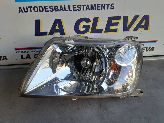 Faro Izquierdo Suzuki Grand Vitara 1.9 DCI129CV 0CV