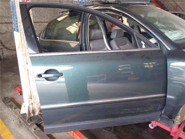 Puerta Delantera Derecha Volkswagen Passat 1.9 TDI