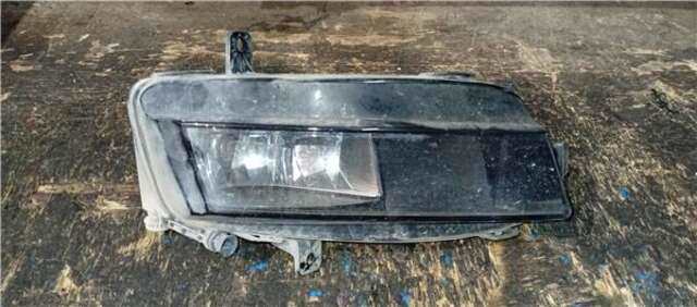 Faro Antiniebla Delantero Derecho Volkswagen Golf 2.0 ADVANCE BLUEMOTION TECH. [2.0 LTR. - 110 KW TDI]