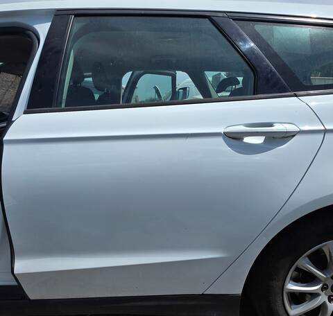 Puerta Trasera Izquierda Ford Mondeo T7CN BERLINA