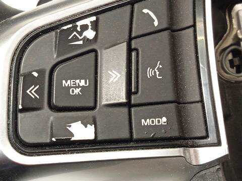 Foto 2ª: Volante Land Rover Discovery 2.0 TD4 CAT 150CV 110KW [204DTD] (2015)