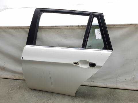 Foto 3ª: Puerta Trasera Izquierda Bmw Serie 3 315 3.0 TD 231CV 190CV 93KW [306D3] (2005)