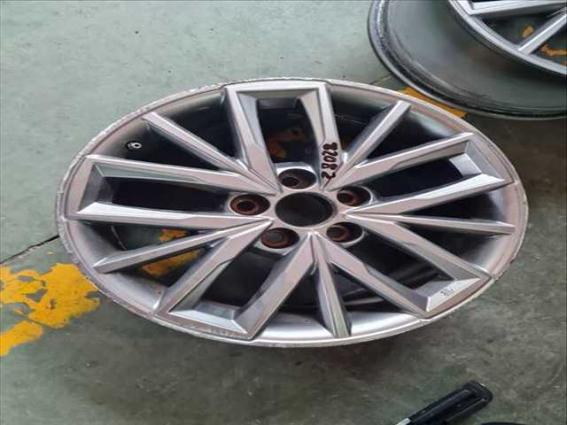 LLanta Chapa Toyota Corolla HYBRID FEEL 122CV